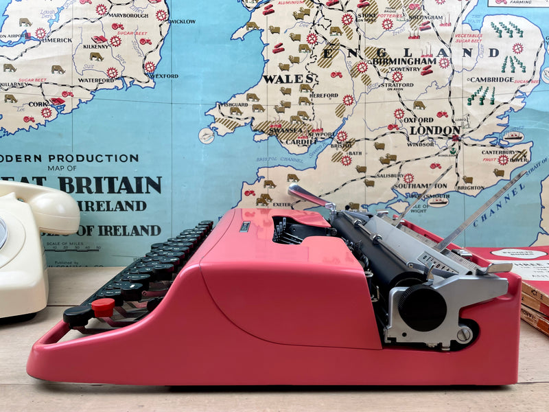 Typewriter, Rare 1960 Pink Olivetti Lettera 22