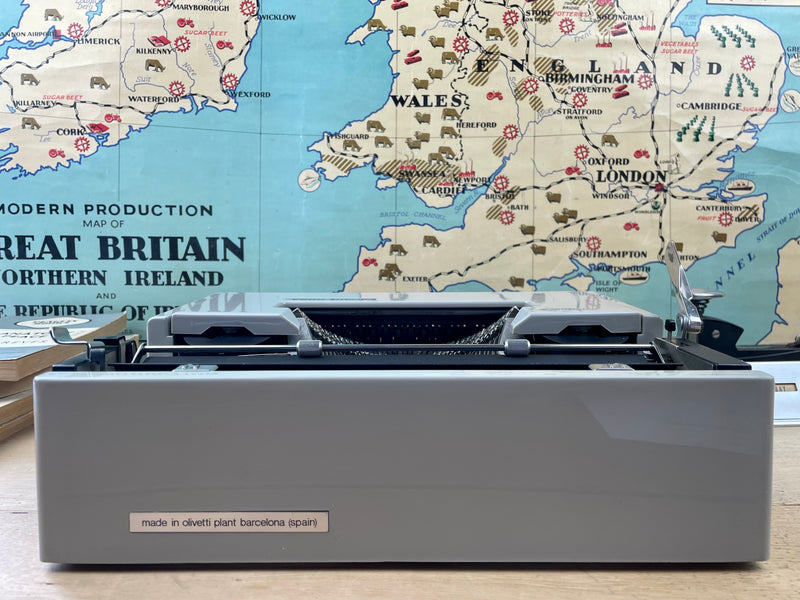 Typewriter, Olivetti Dora - No Carry Case