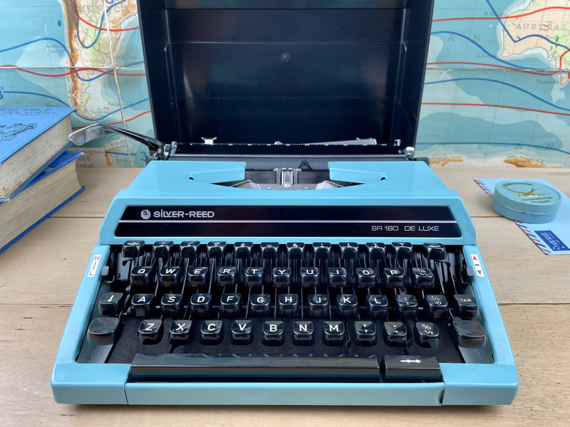 Typewriter, Silver Reed De Luxe