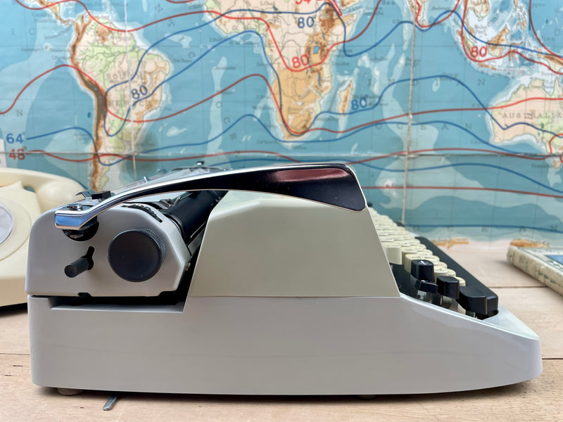 Typewriter, 1974 Adler Gabriele 25