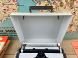 Typewriter, Olympia Traveller de Luxe S