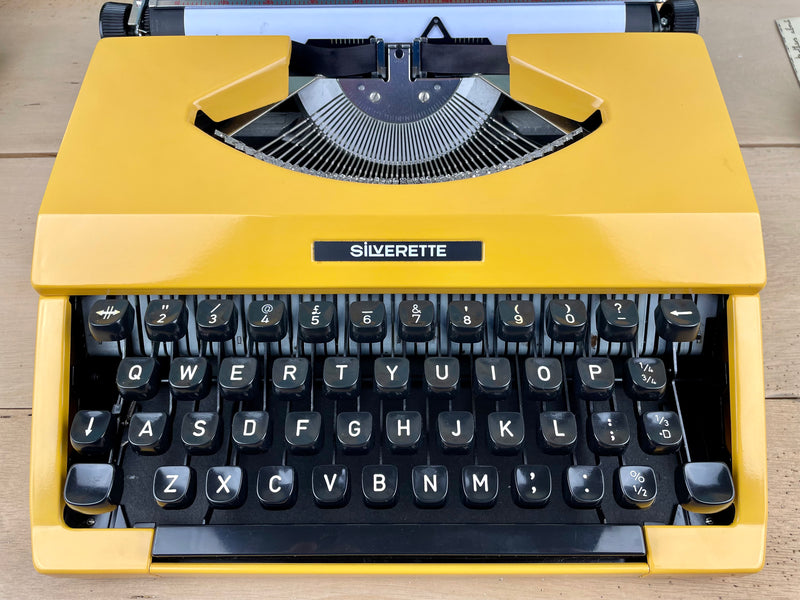 Typewriter, Yellow Silver Reed Silverette