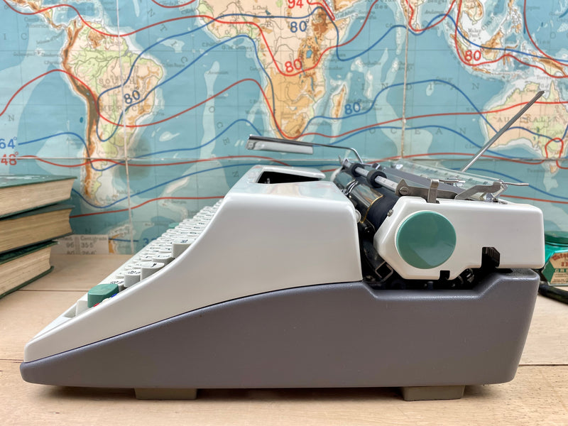 Typewriter, 1964 Olympia SM8