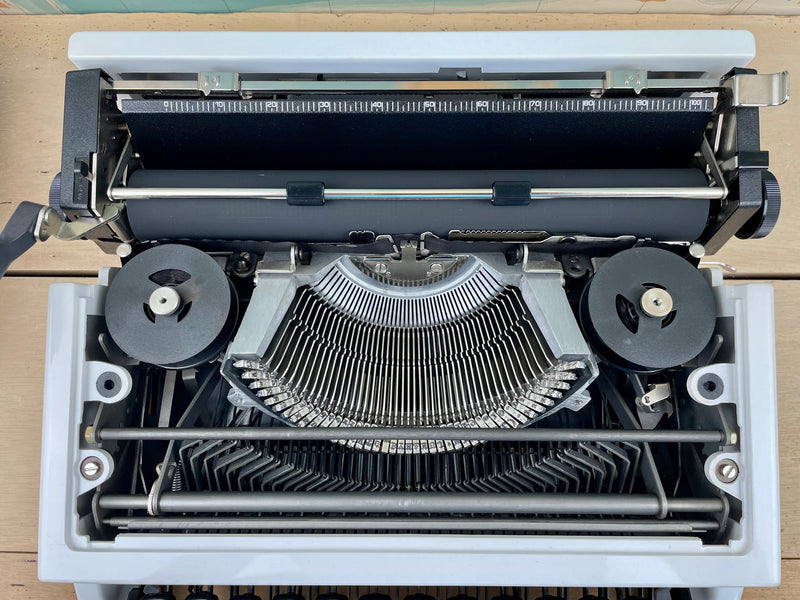 Typewriter, Underwood 315 - Blue