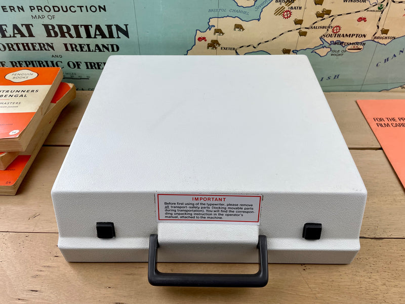 Typewriter, Olympia Traveller
