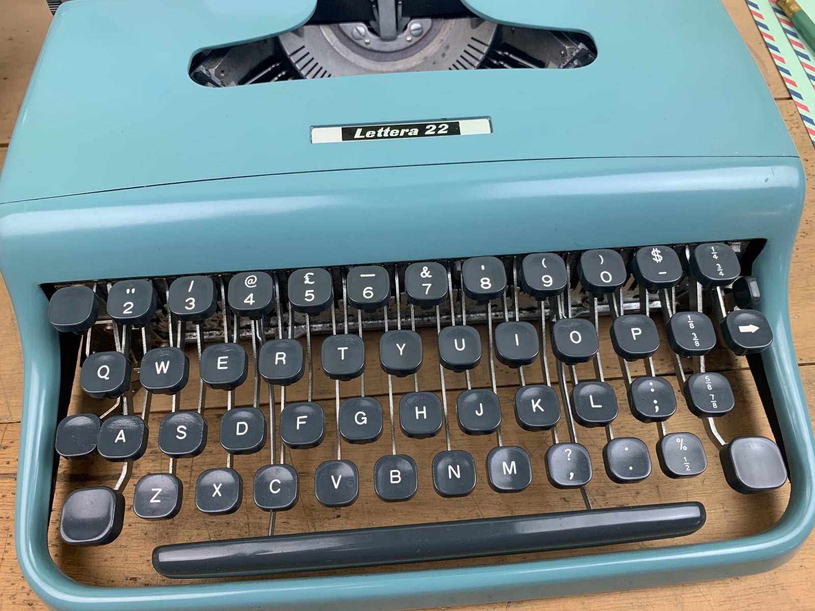 Olivetti Lettera 22 – Charlie Foxtrot Vintage