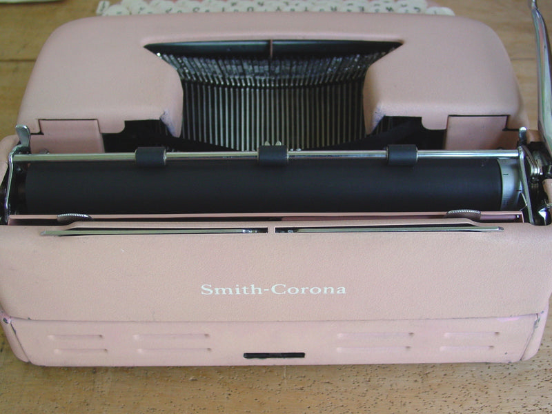 Rare Pink & Cursive Smith Corona " Silent - Super "
