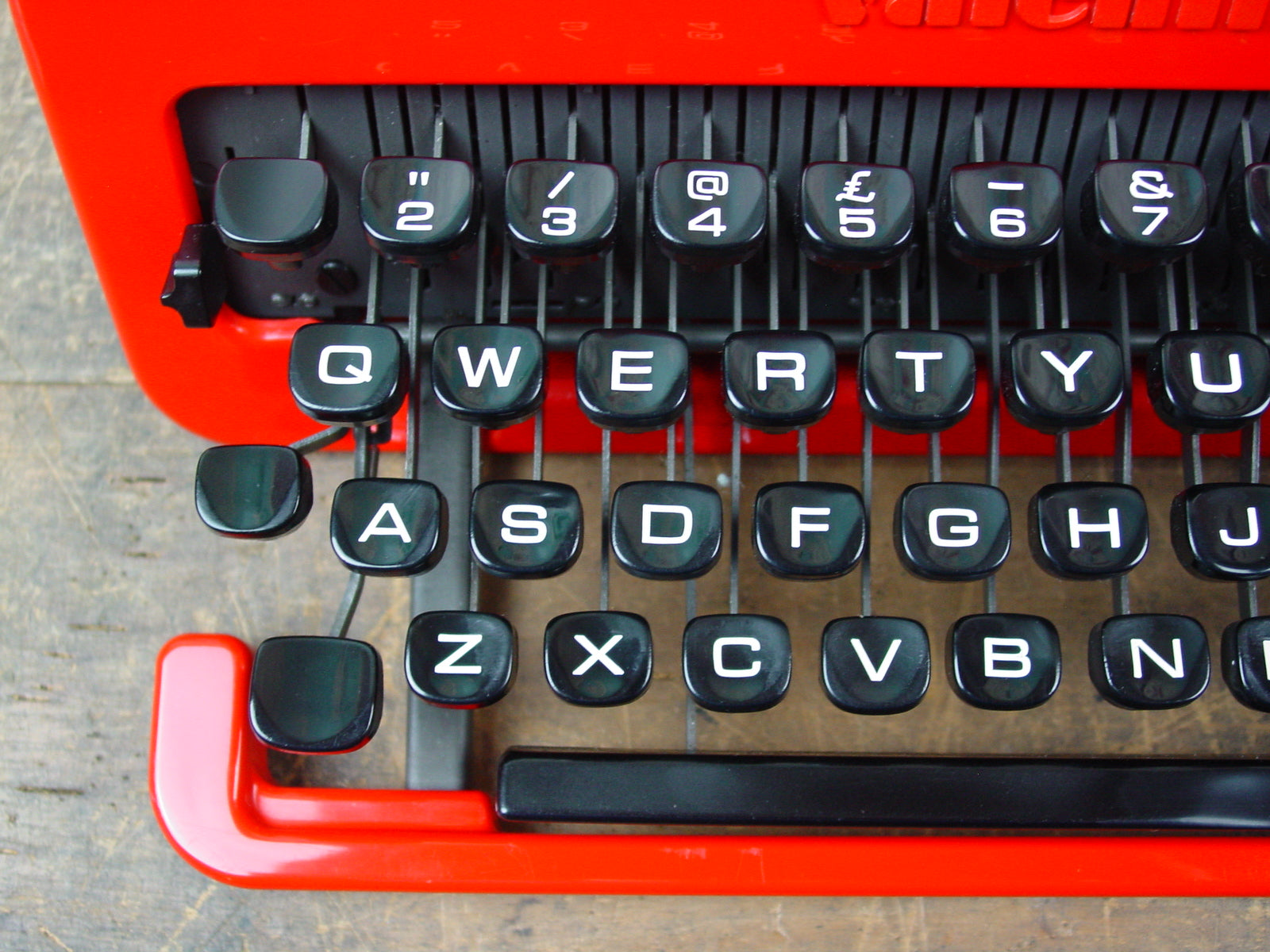 Olivetti Valentine – Charlie Foxtrot Vintage