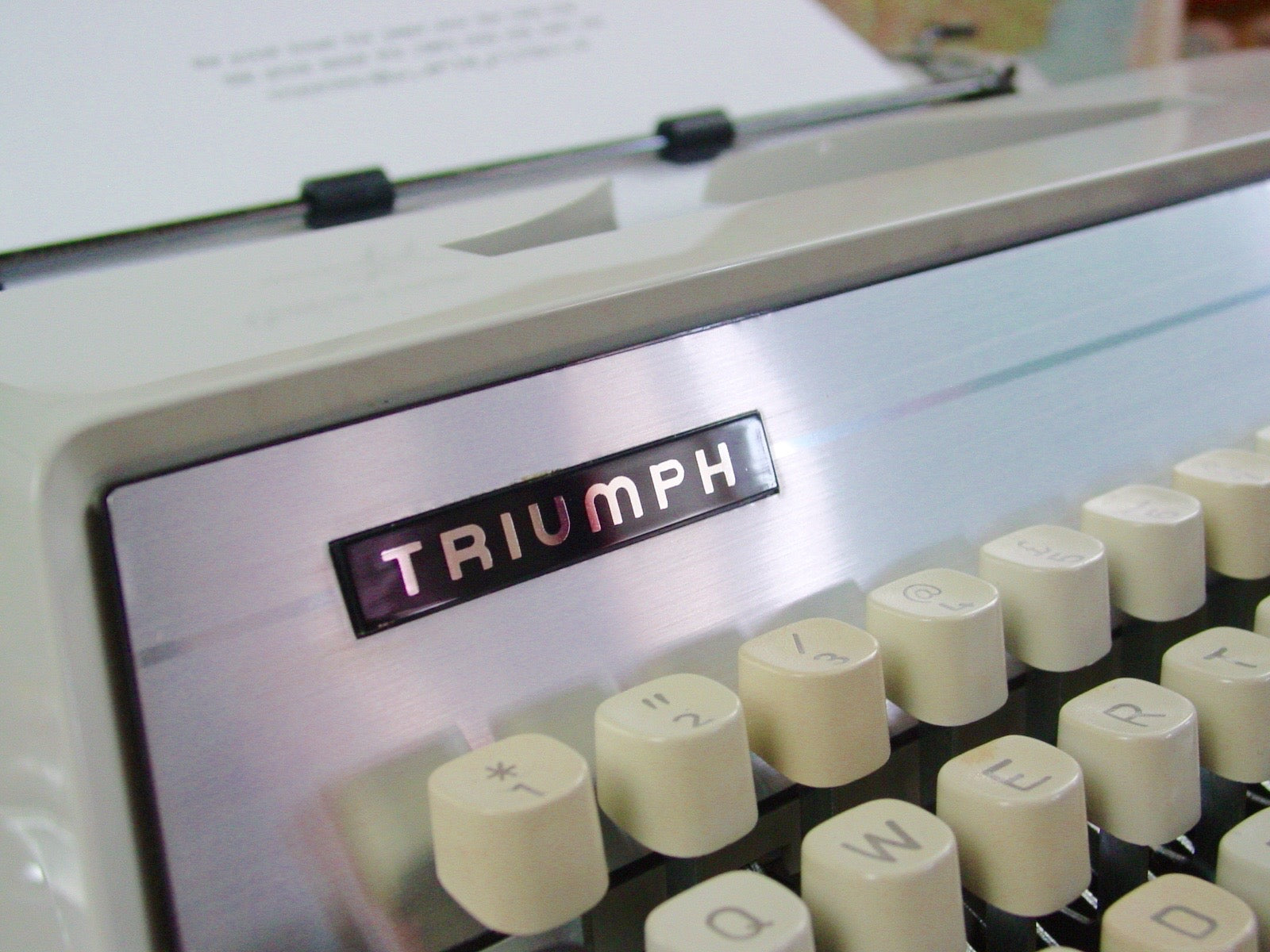 Adler Triumph Gabriele 25 – Charlie Foxtrot Vintage