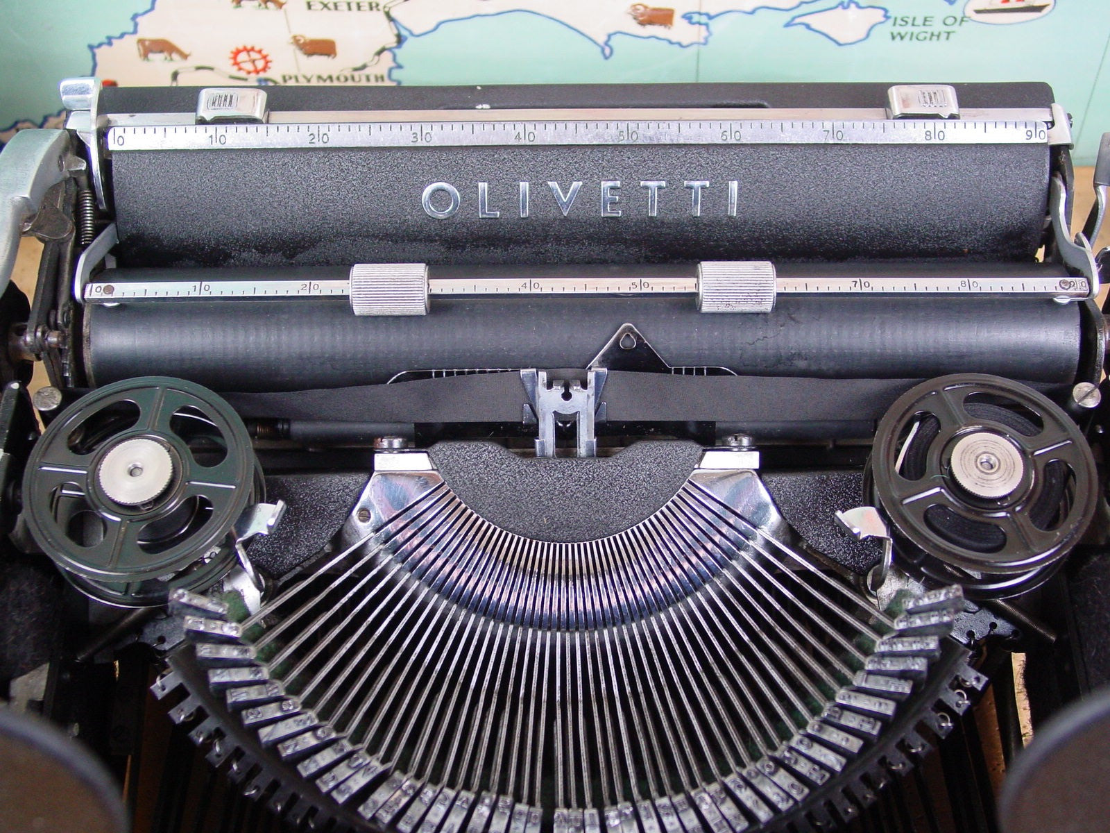 Olivetti Studio 42 – Charlie Foxtrot Vintage