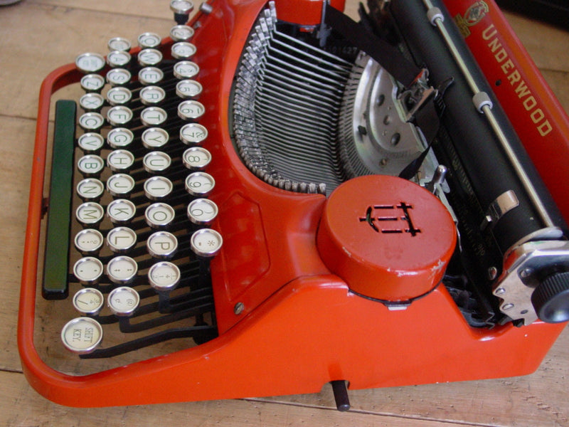 Rare Red Underwood Universal  Portable