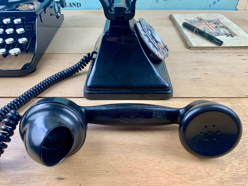 Vintage 1936 Bakelite Desk Phone
