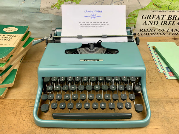 Olivetti Lettera 22 typewriter by Charlie Foxtrot Typewriters
