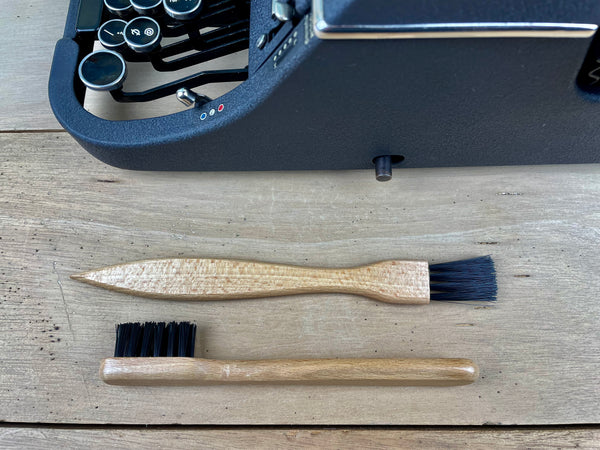 Vintage Typewriter Brush Set