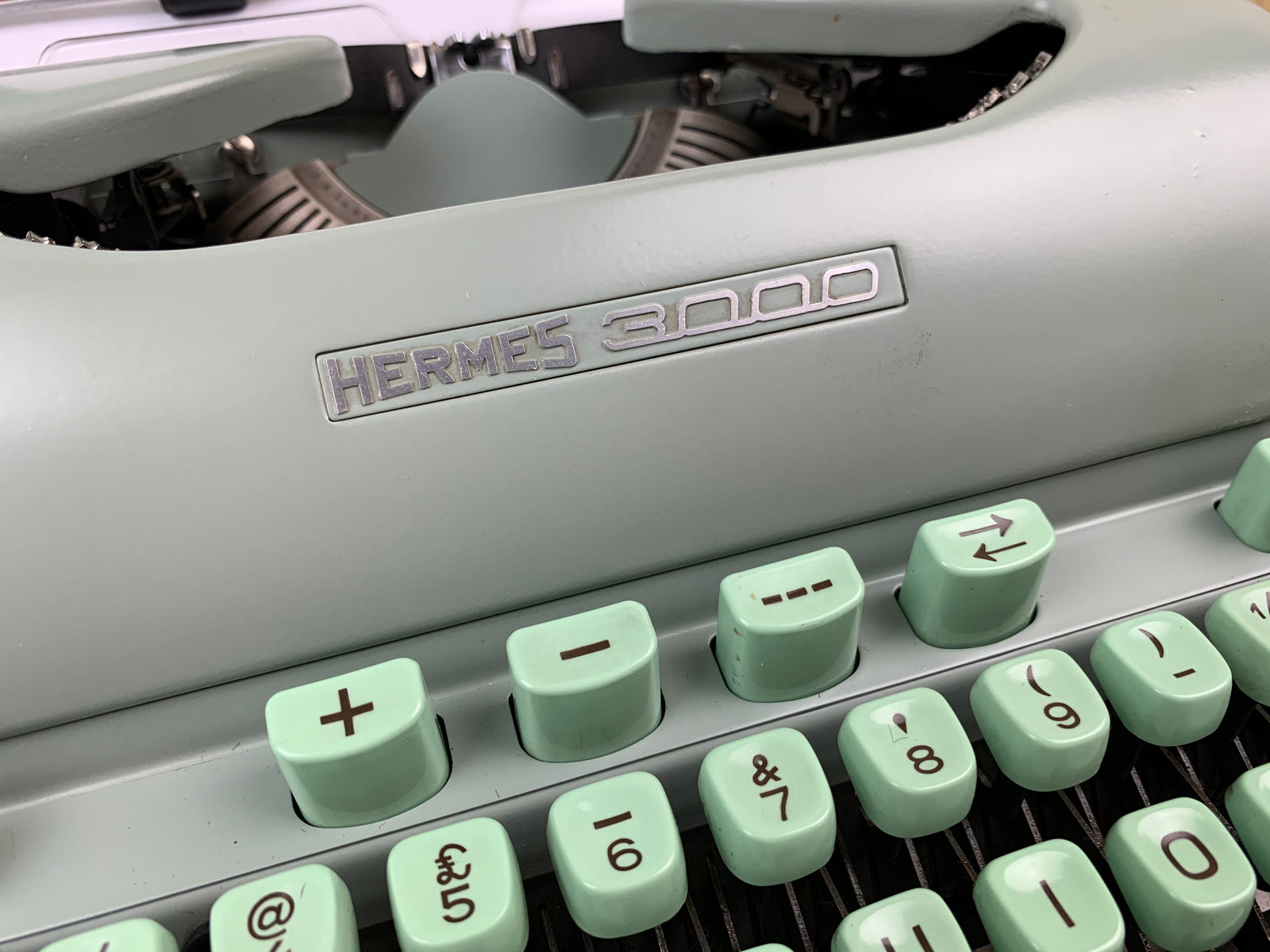 Hermes 3000 – Charlie Foxtrot Vintage